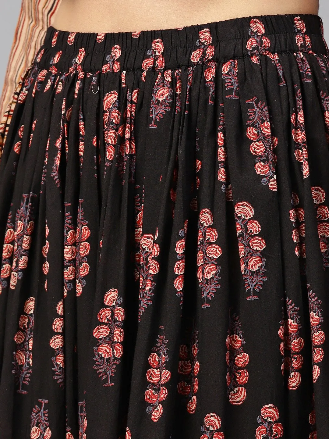 Black Printed 3/4Th Sleeve Blouse With Black Printed Flared Skirt