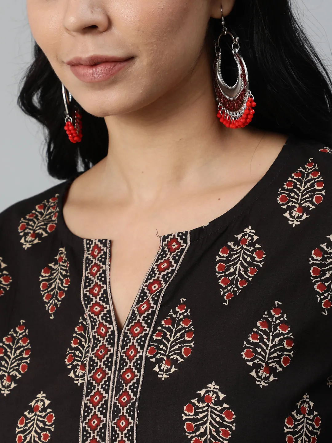 Women Black Printed Straight Kurta With Plazo & Dupatta