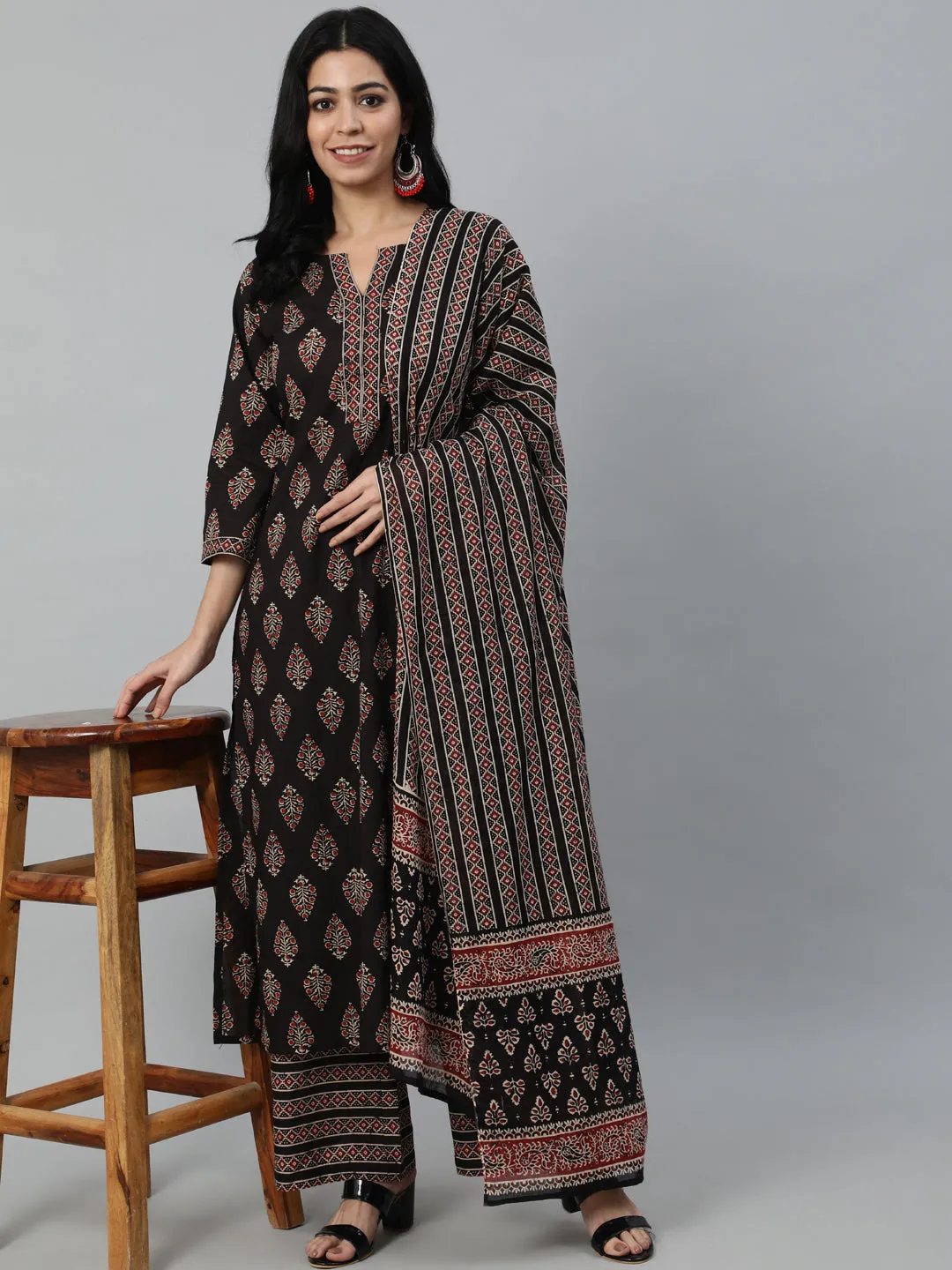 Women Black Printed Straight Kurta With Plazo & Dupatta