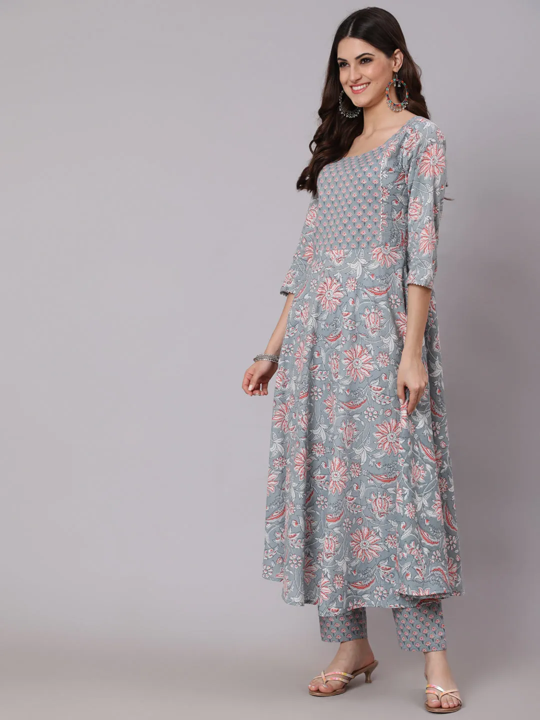 Women Grey Printed Flared Kurta With Trouser With Dupatta