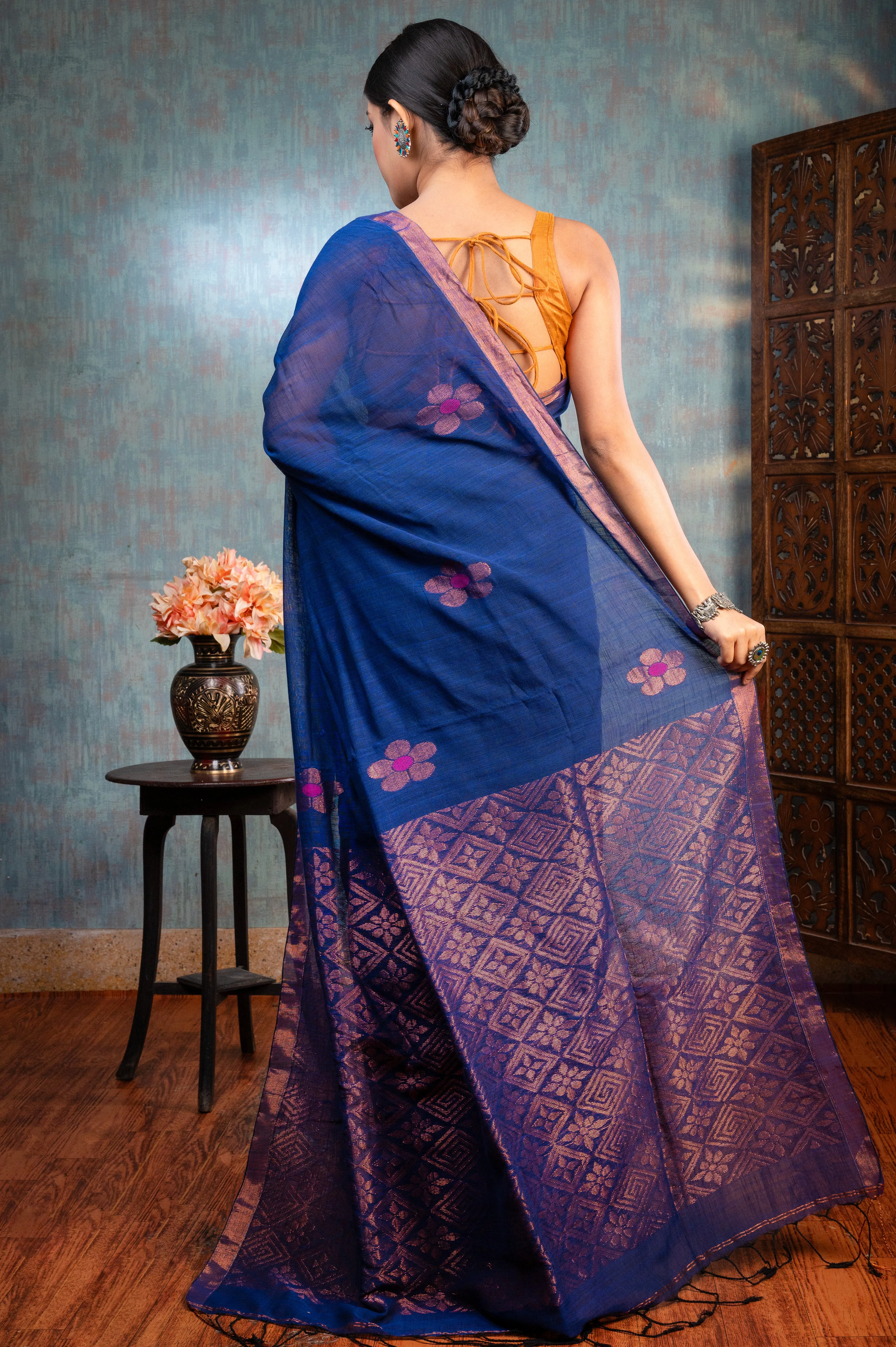 Women Navy Blue Pure Handloom Linen Saree With Floral Woven Motifs