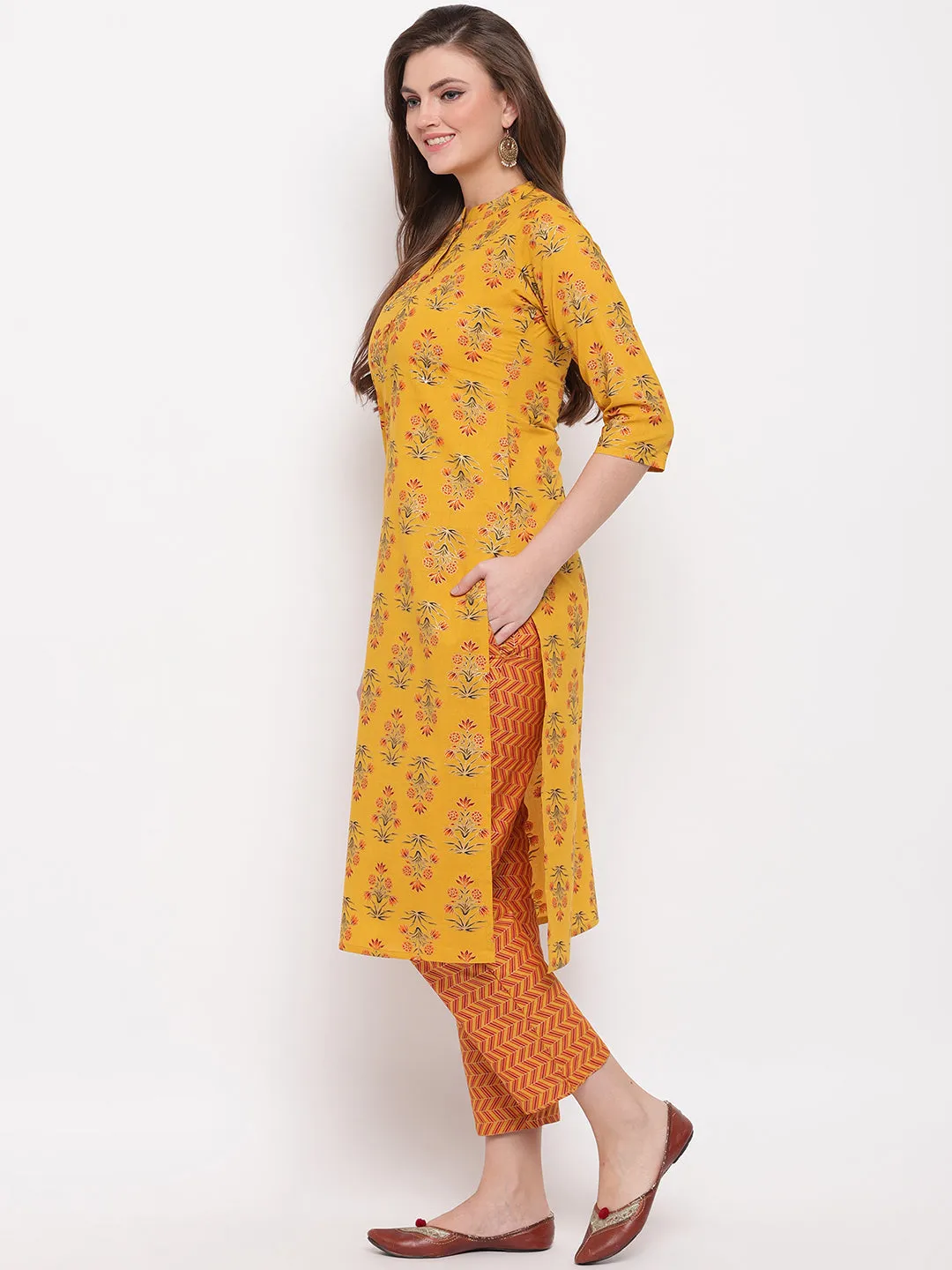 Women'S Foil Print & Hand Work Straight Cotton Yellow Kurti With Palazzo