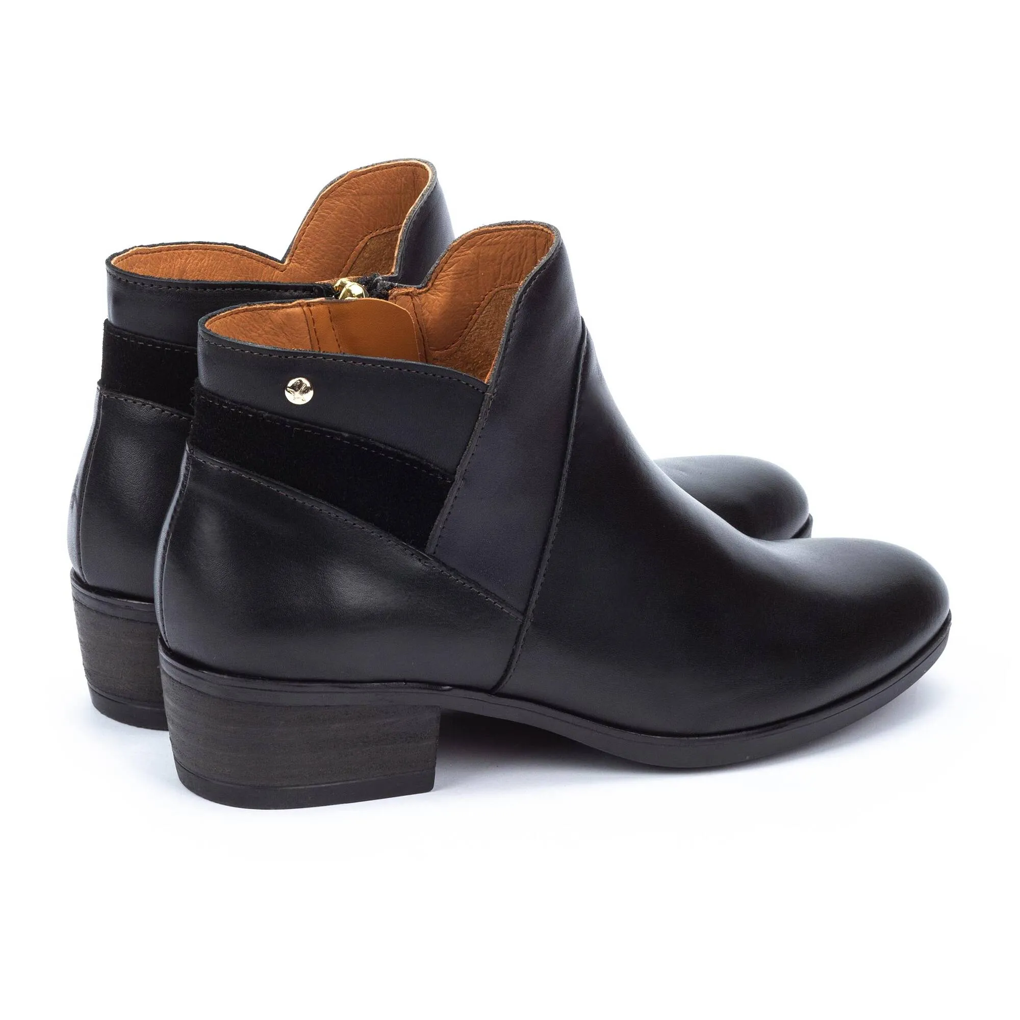 Women's Pikolinos Daroca Comfortable Short Ankle Boots Color: Black