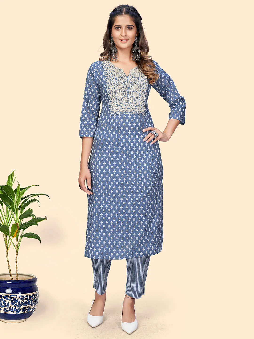 Women'S Print & Embroidered Straight Cotton Blue Stitched Kurta With Pant