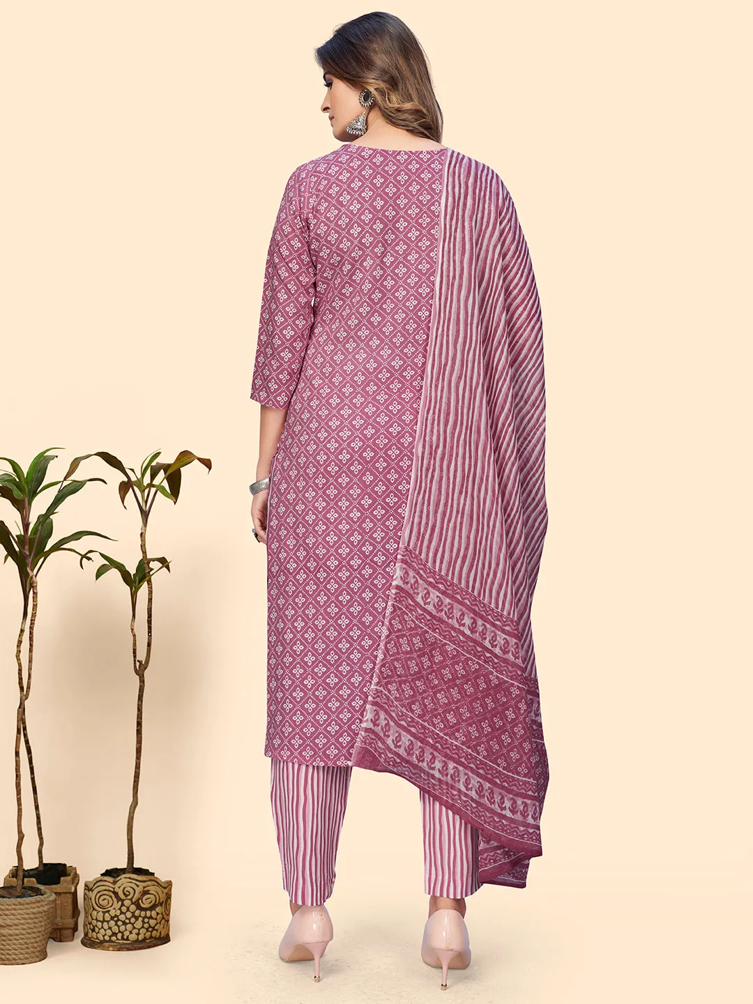 Women'S Print & Embroidered Straight Cotton Mauve Stitched Kurta Pant With Dupatta