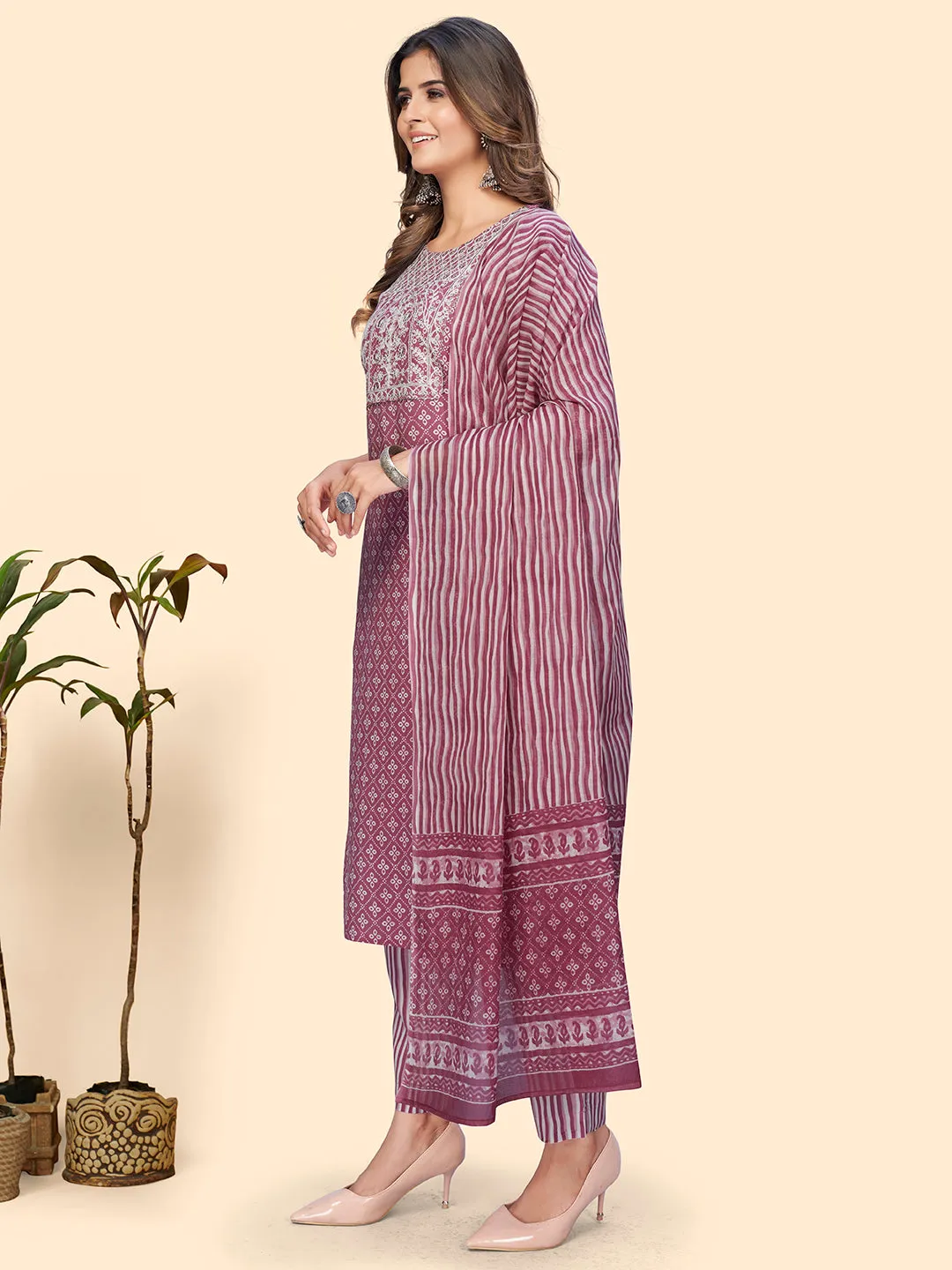 Women'S Print & Embroidered Straight Cotton Mauve Stitched Kurta Pant With Dupatta