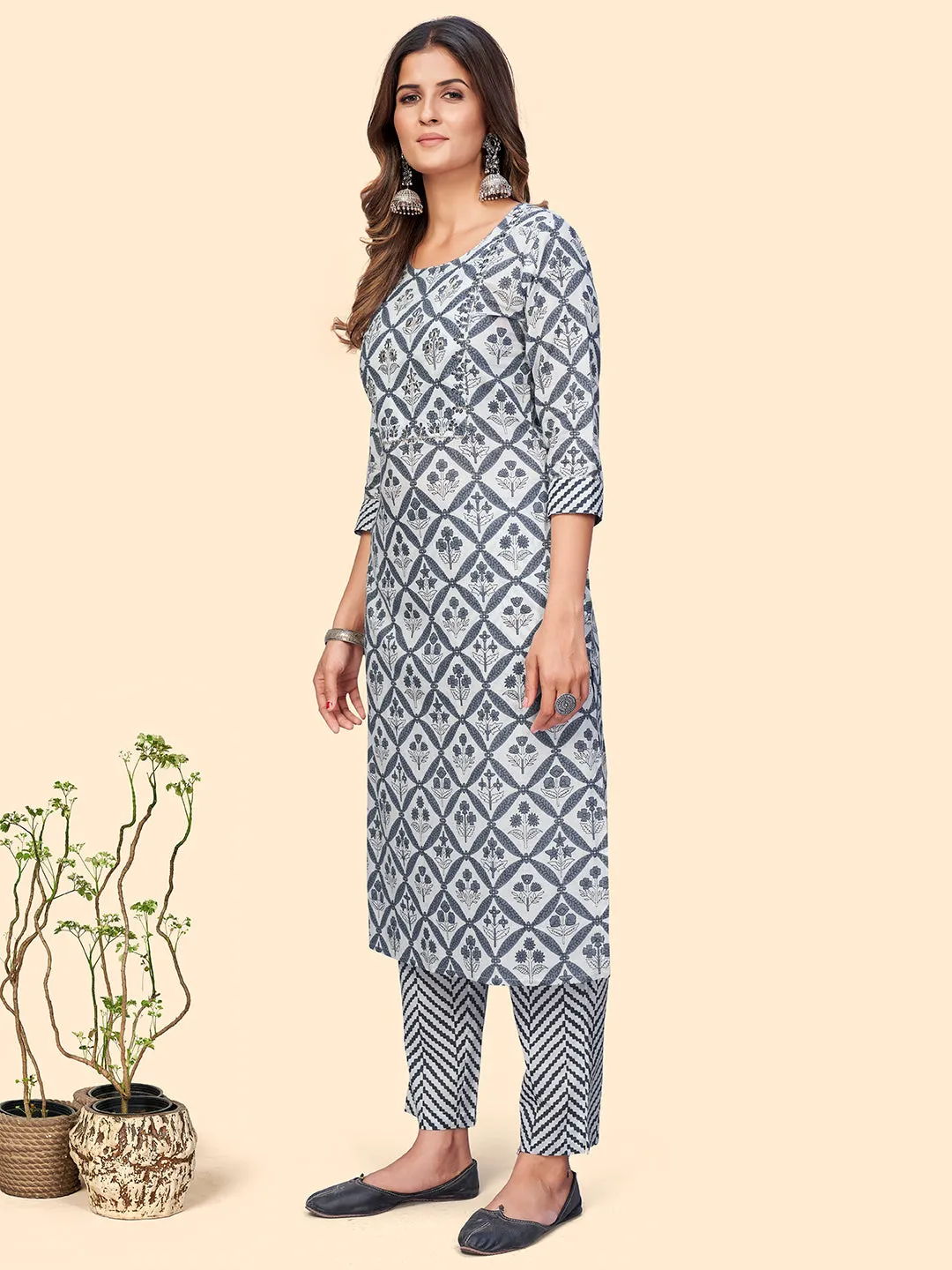 Women'S Printed & Embroidered Straight Cotton Navy Blue Stitched Kurta