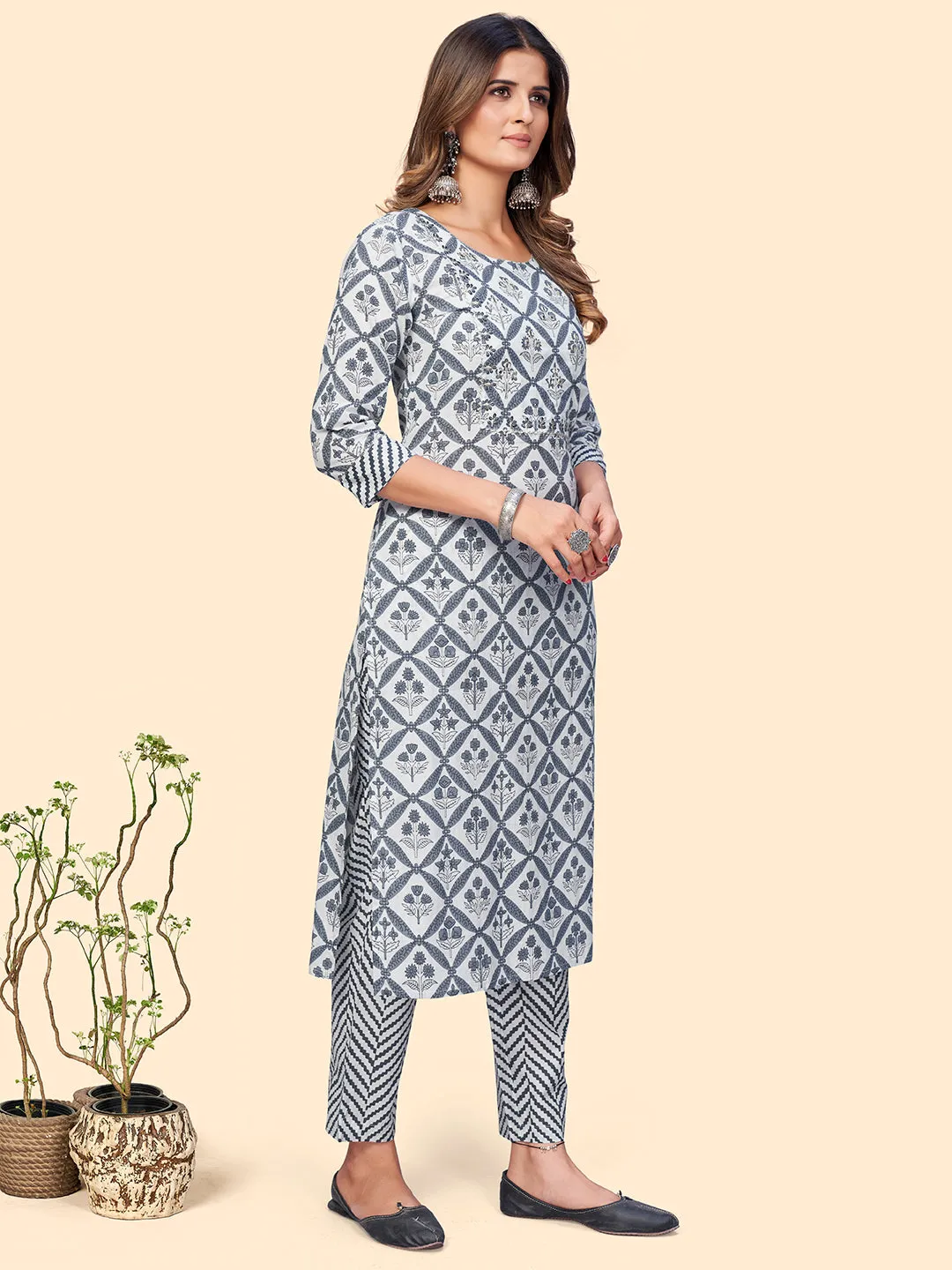 Women'S Printed & Embroidered Straight Cotton Navy Blue Stitched Kurta