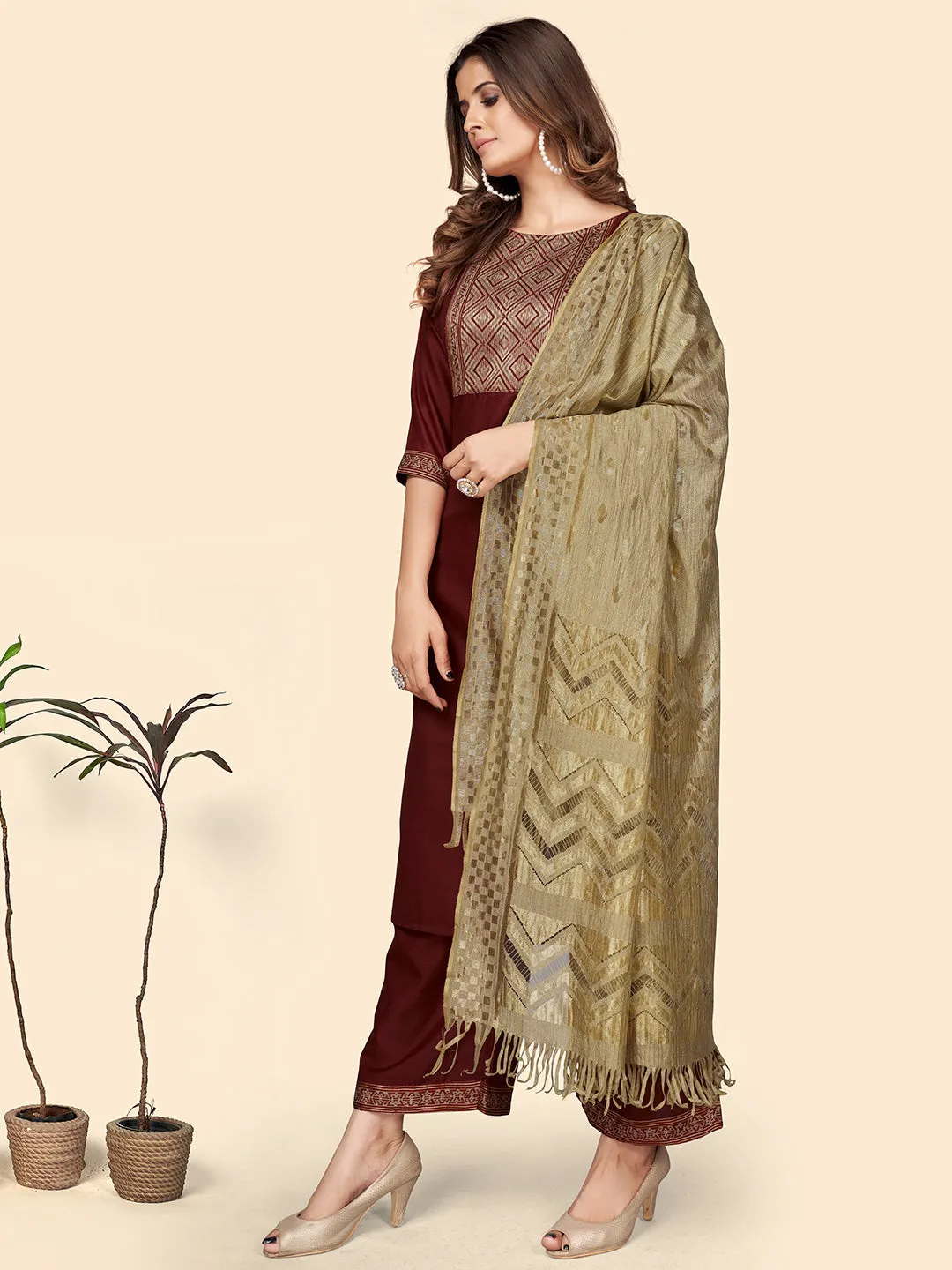 Women'S Printed Straight Cotton Blend Marron Stitched Kurta Palazzo With Dupatta